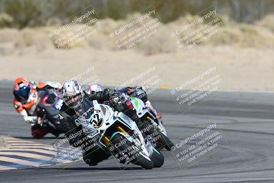 media/Dec-07-2025-CVMA (Sun) [[3e7d2de5dc]]/Race 7-Formula Lightweight Twins Shootout/